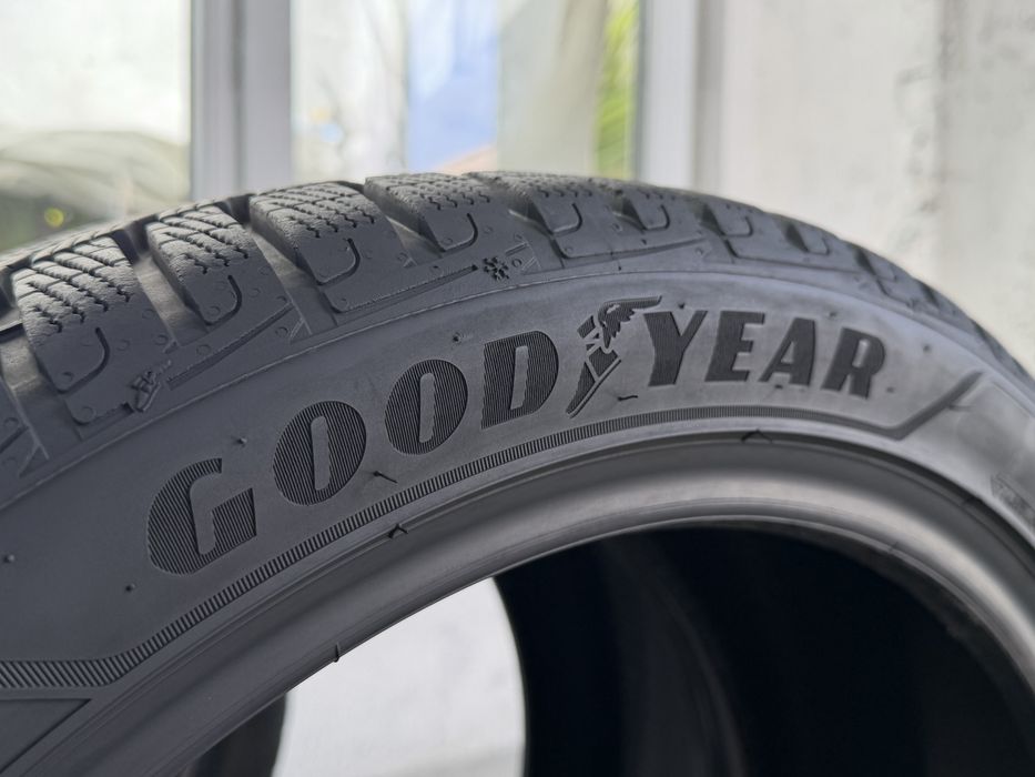 225/45/19 Goodyear 4Броя: 420€ 8.8мм като Нови