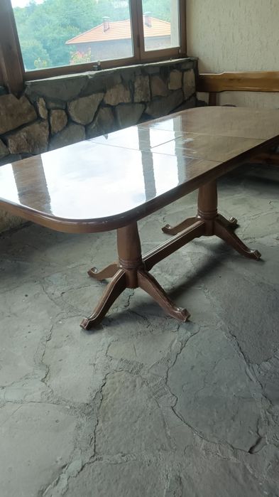 Масивна дървена маса с р-р 180/90см.