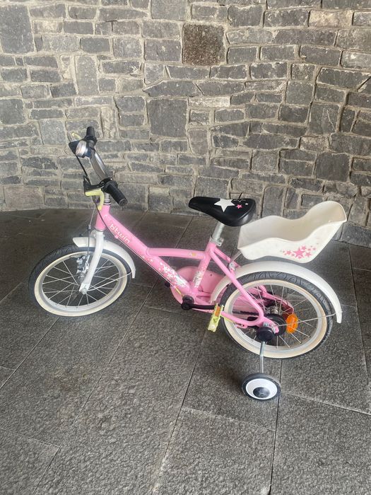 Vând Bicicleta  B’TWIN de 16inch