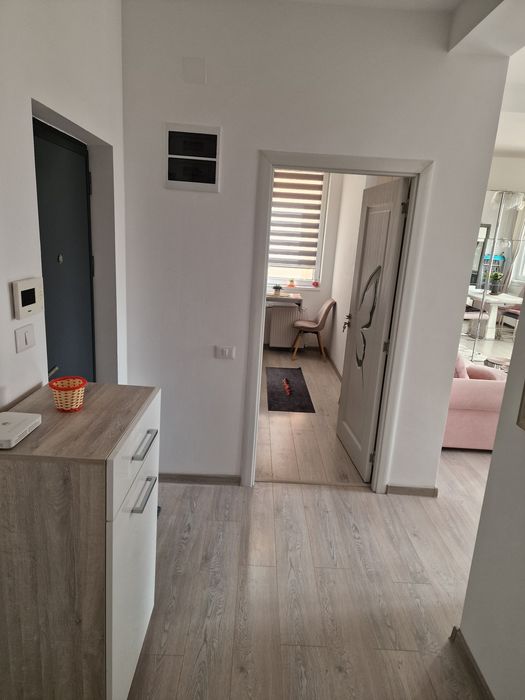 Închiriez apartament 2 Camere