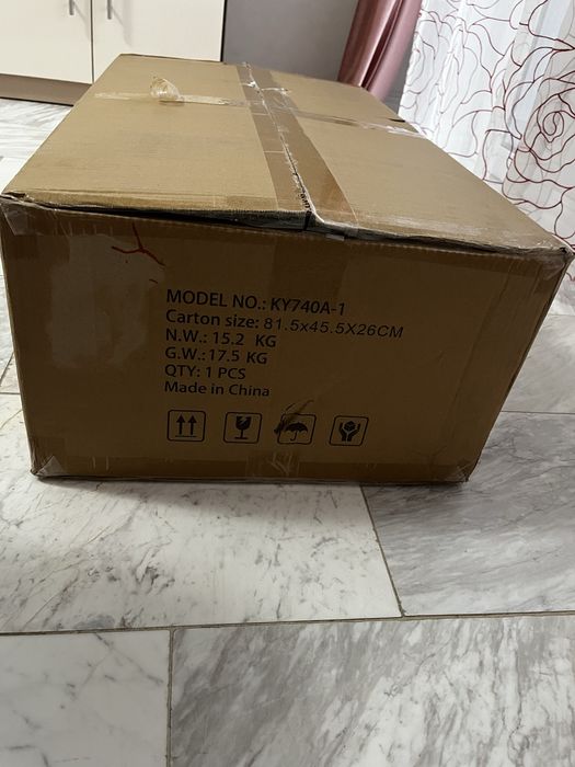 Grătar pe cărbuni (BBQ Smoker)