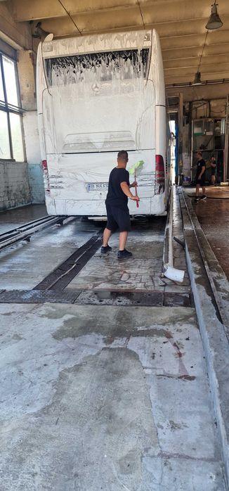 Професионална автомивка за камиони и тежкотоварни автомобили Truck Wash Ruse