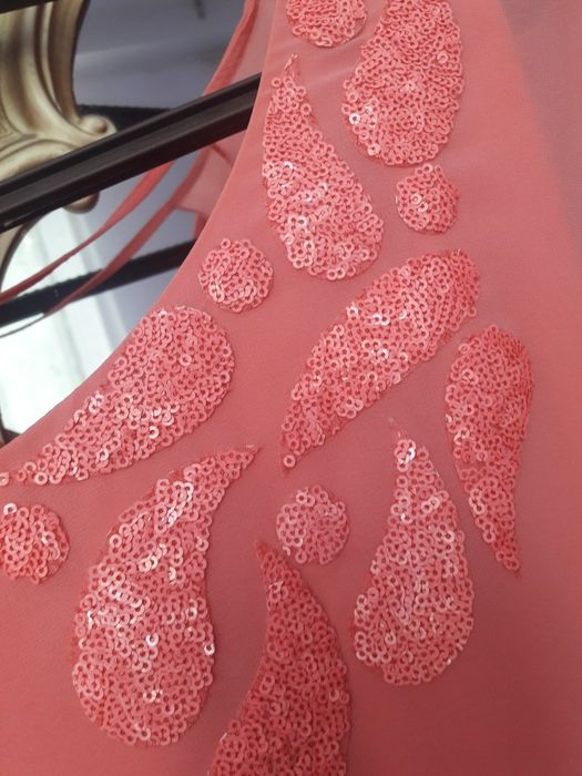 Вечерние платье.