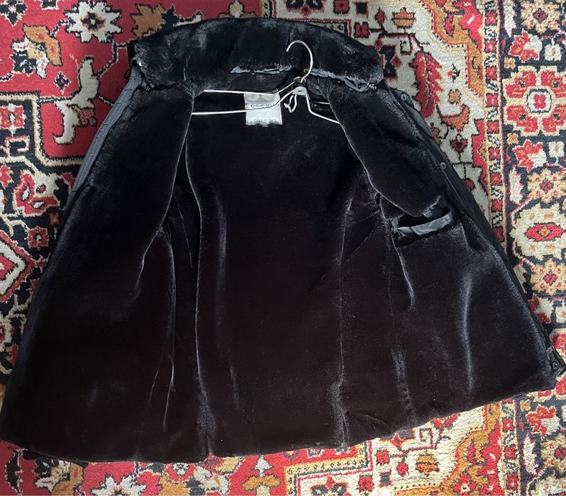 Зимняя куртка теплая