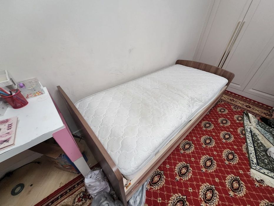 Кровать односпальная
