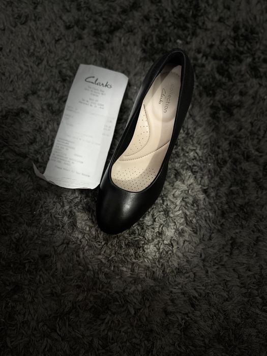 Pantofi cu toc Clarks