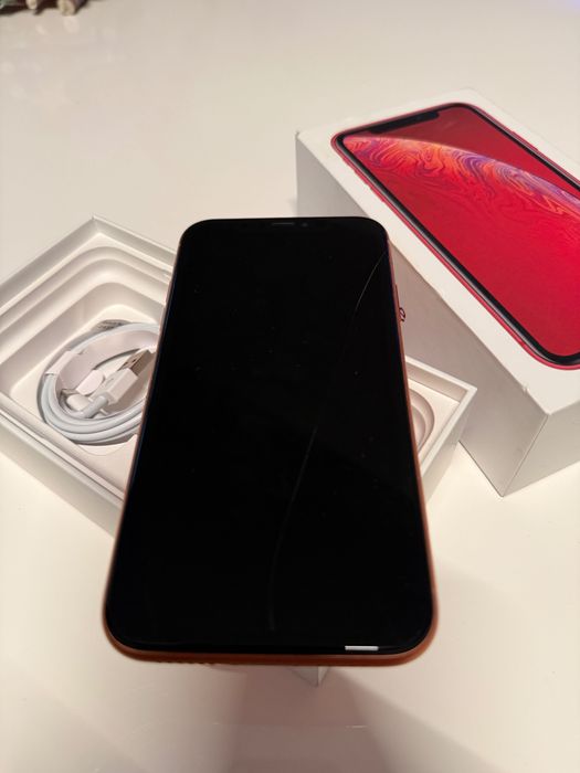 iPhone XR Nu se aprinde (de piese )