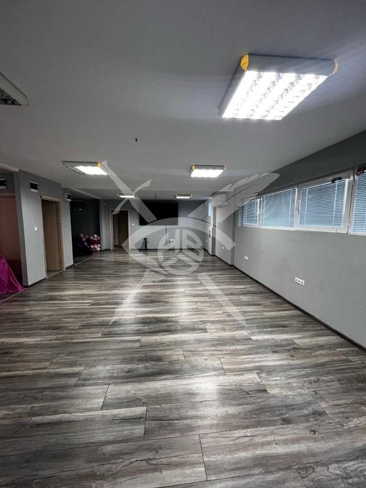 Продава се Офис в Бургас, Славейков - 311 кв.м за 1050 €/кв.м - Снимка #5