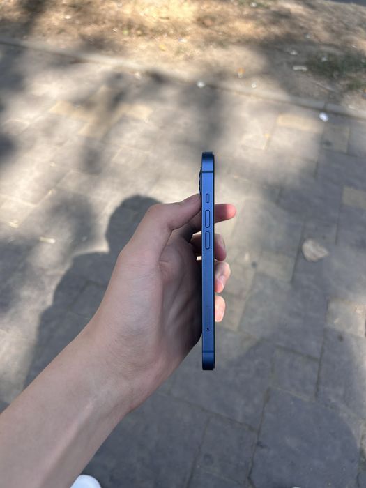 Продам Iphone 13 256gb