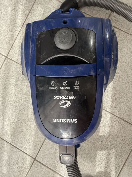 Продам б/у рабочий пылесос