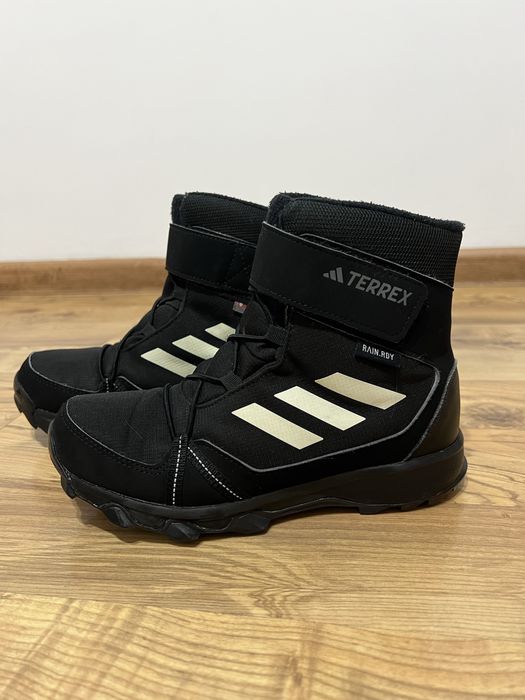 Ботинки adidas Terrex Snow