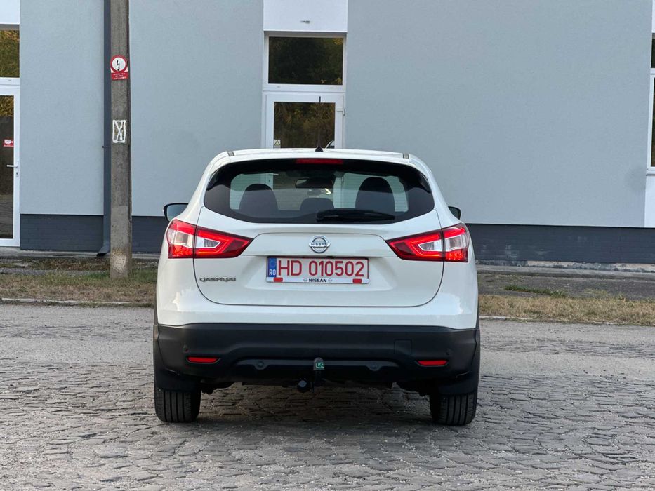 Nissan Qashqai 2WD*1.5 diesel*af.2017/luna 04*navigatie*factura+fiscal si nr.rosii*BiXenon