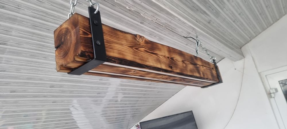 Vând candelabru rustic realizat manual, perfect pentru a crea o atmosf