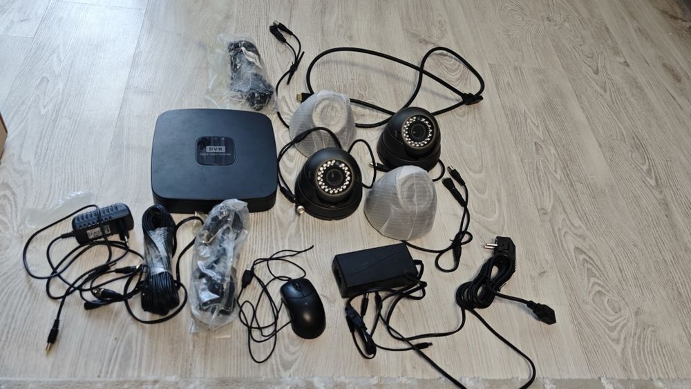 Vind sistem de supraveghere cu dvr !