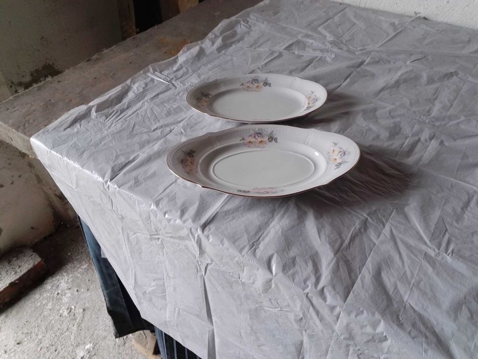 Serviciu de masa din portelan