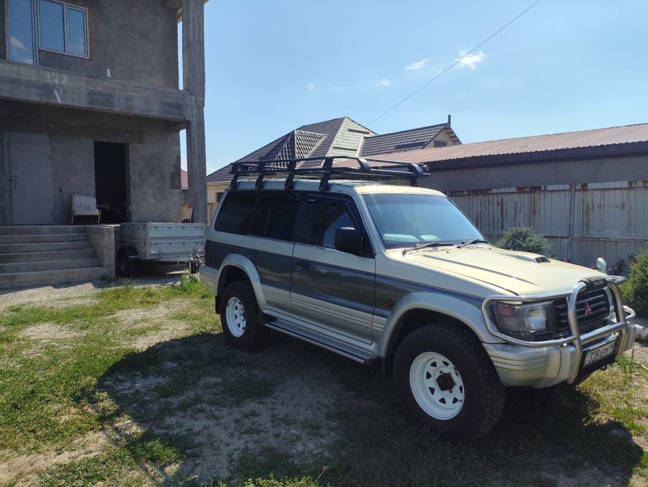 Митсубиси Паджеро 2