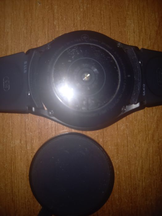 Смарт часы Samsung Watch 4