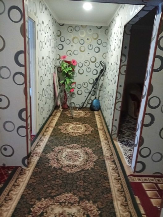 5-maktab yonida 3 xonali kvartira ijaraga beriladi.