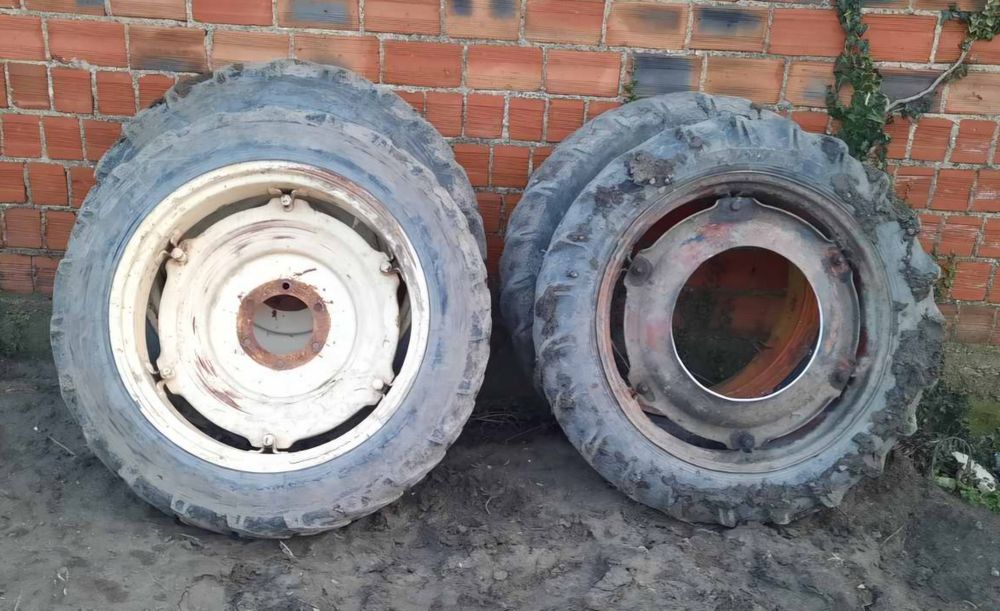 Гуми с джанти за трактор