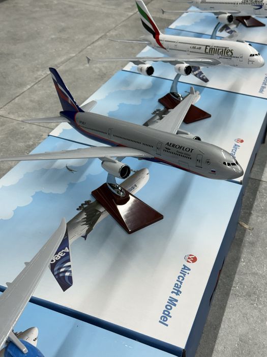 Модель самолета, коллекционная, отличное качество