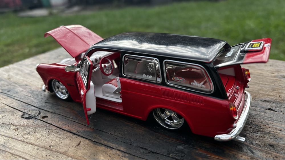 Macheta vw 1600 squareback Maisto