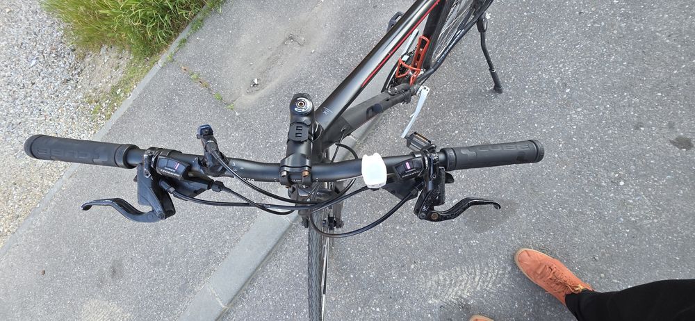 Bicicleta de trekking Cube CLS country lite system
Bicicleta de trekking