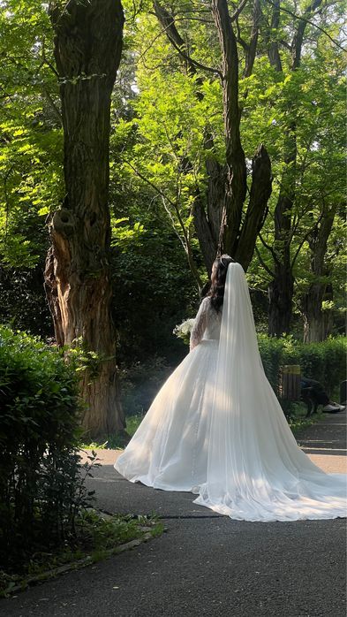 Rochie Mireasa stare impecabila cu voal, crinolina, coronita
