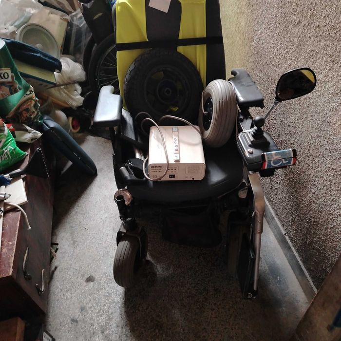 Инвалидна Акумолаторна Количка