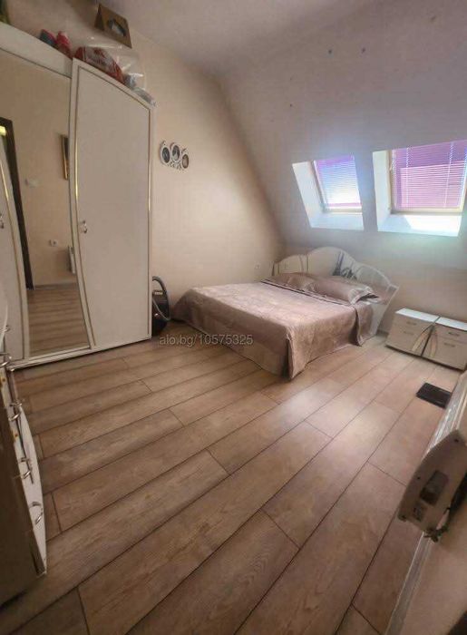 Тристаен апартамент