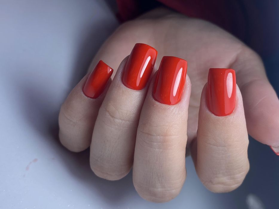 Маникюр педикюр бикини