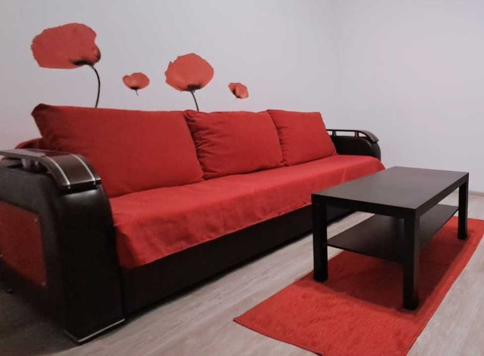 Canapea extensibila cu lada pentru depozitare superba