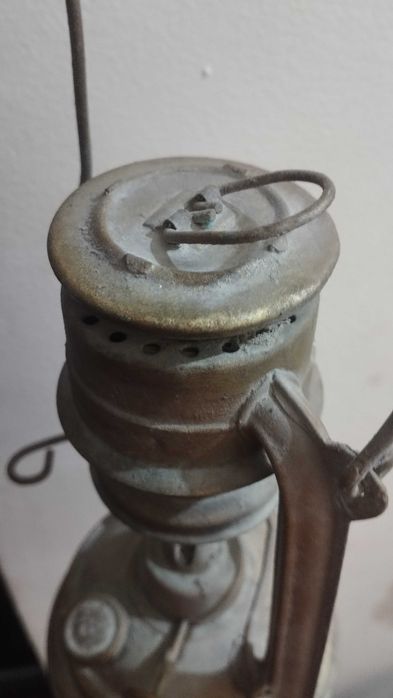 Лампа керосиновая