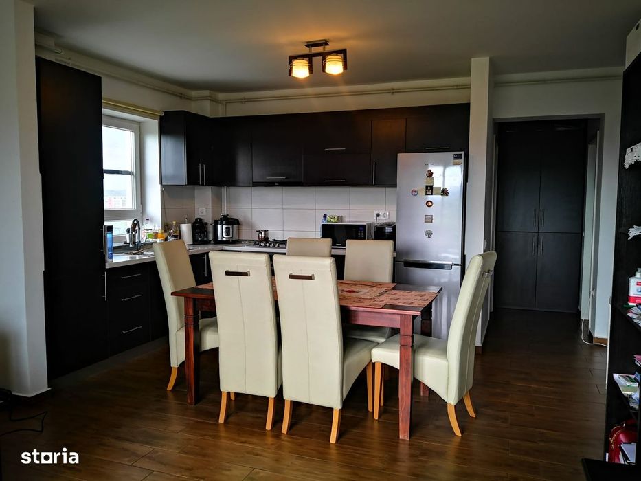 Apartament 3 camere Avangarden