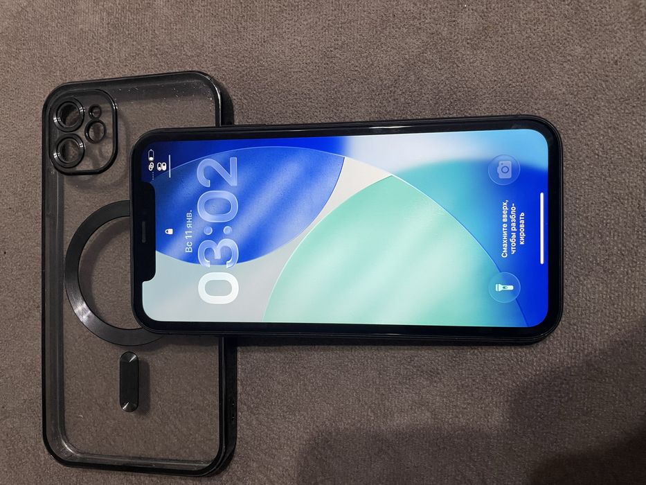 Продам Айфон 11 128гб