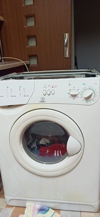 Reparații mașini de spălat rufe