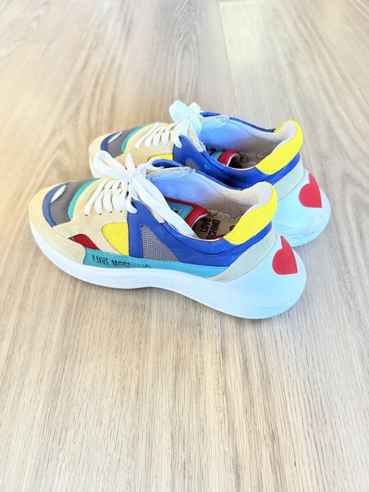 Love moshino сникърси