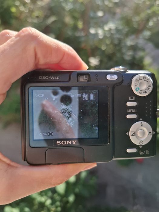 Компактен дигитален фотоапарат SONY Cybershot W40