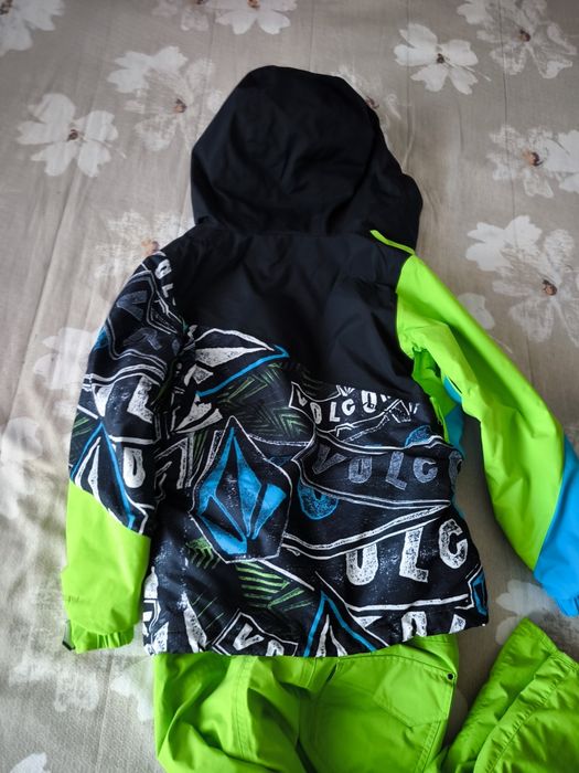 Geaca snowboard/schi băiat Volcom  8k/M(10-12 ani)