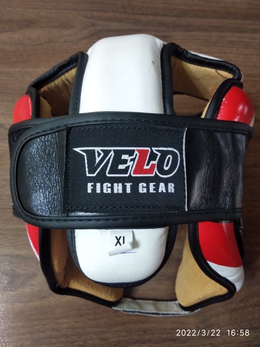 Продается боксерский шлем