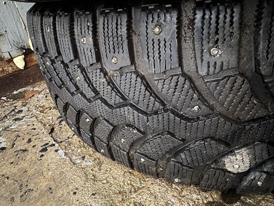 Продам шины на джип