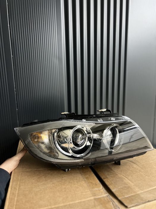 Vand far dreapta BMW Seria 3 E90 E91 xenon