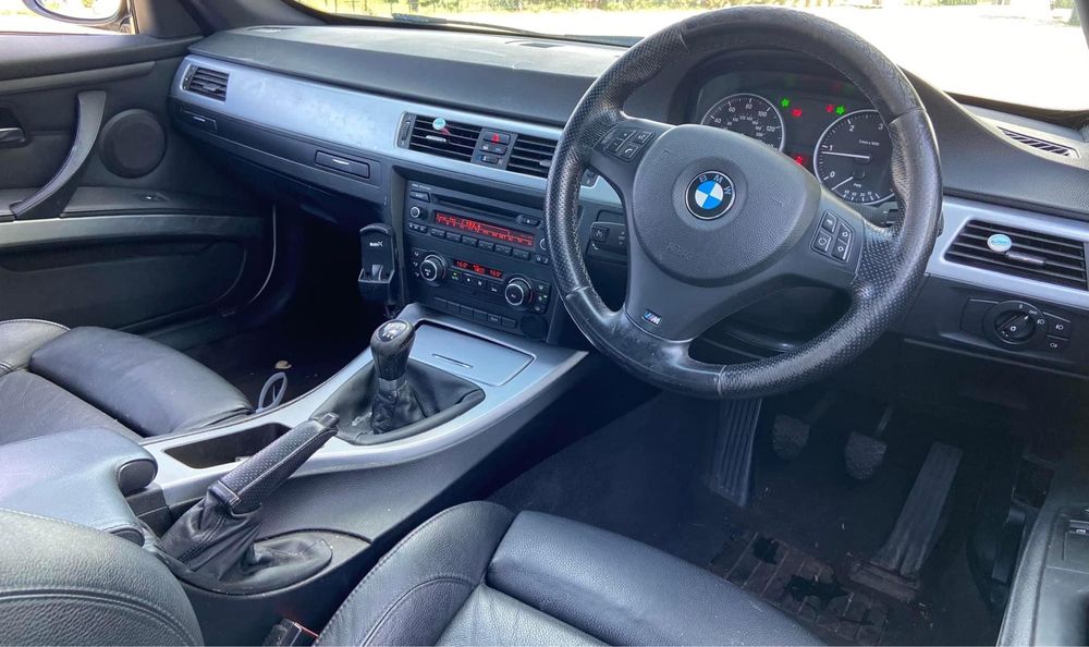 Dezmembrez BMW 320d M-Pack E92 Lci 112.000 Mile,an 2010 M pack led