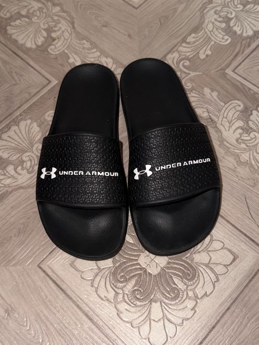 Шлепанцы under armour