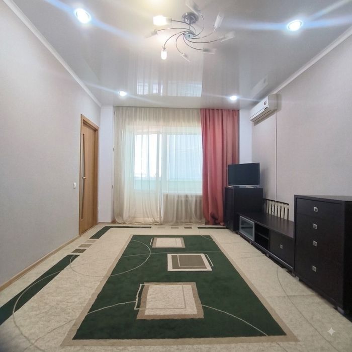Продам 2 ком квартиру в центре