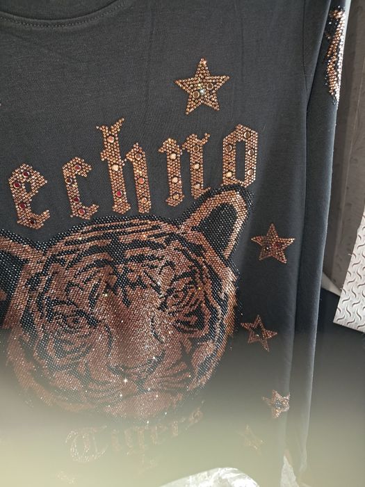 Кастюм летний , кофточка, олимпиечка новые вещи по размер мне подошли