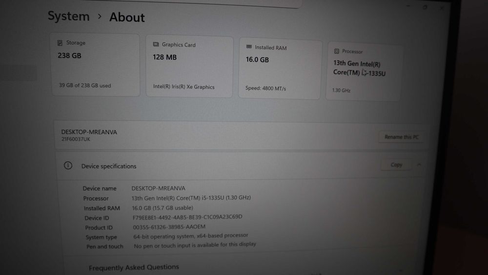 Lenovo ThinkPad T14s 4 Gen / i5 1335U / SSD 256GB / 16GB