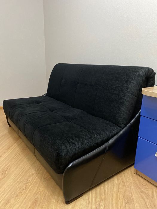 Диван для гостиной или спальни