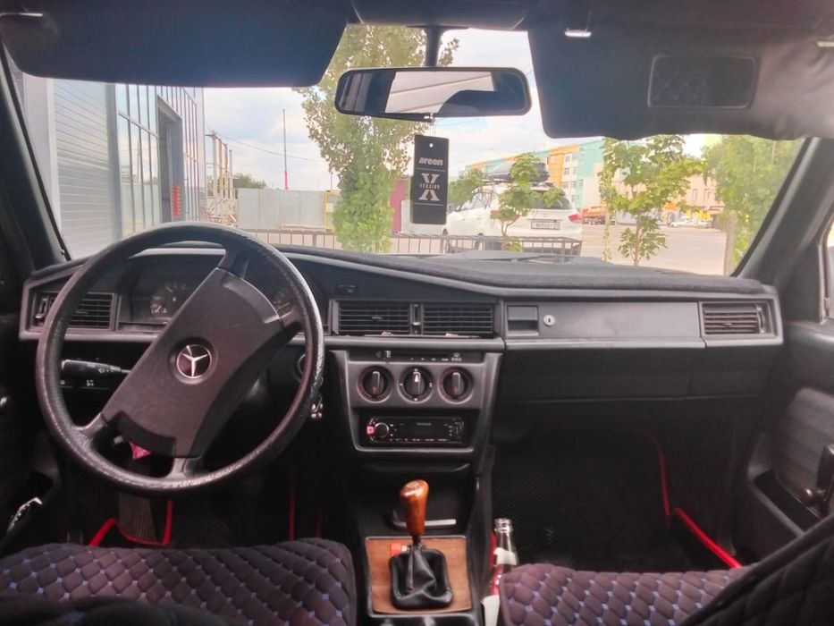Продам мерседес w201 190
