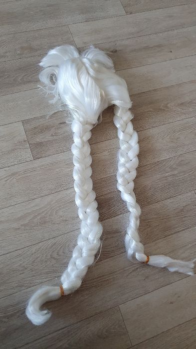 Парики искусственные