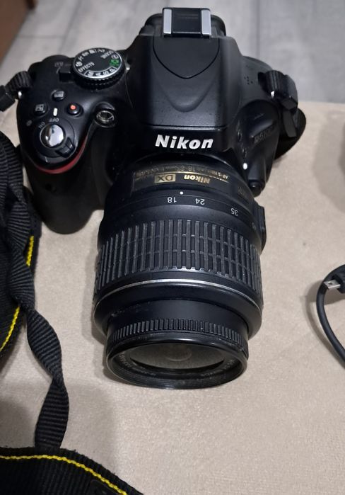 Фотоапарат Nikon D 5100 с обектив